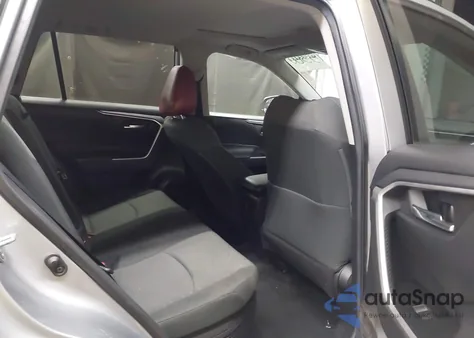 2021 Toyota Rav4 Hybrid Xle z USA, uszkodzony, nr VIN 4T3R6RFV1MU031059